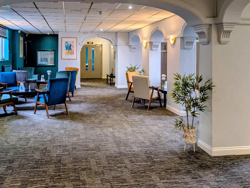 Quality Hotel Coventry - Lobi