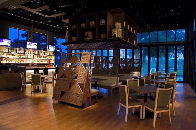 Swiss-Belinn Cikarang - Bar