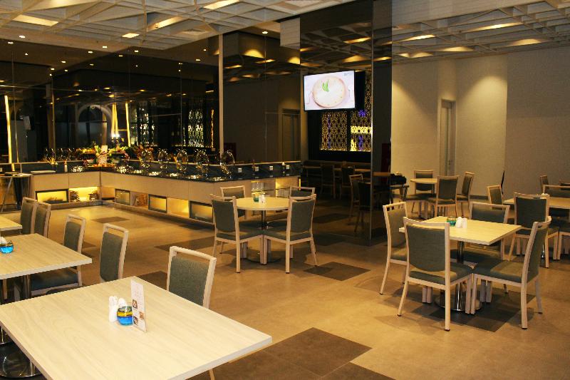 Swiss-Belinn Cikarang - Restoran