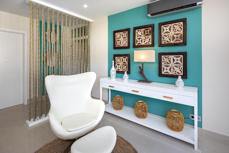 SHANTIAPARTMENTS - Oda