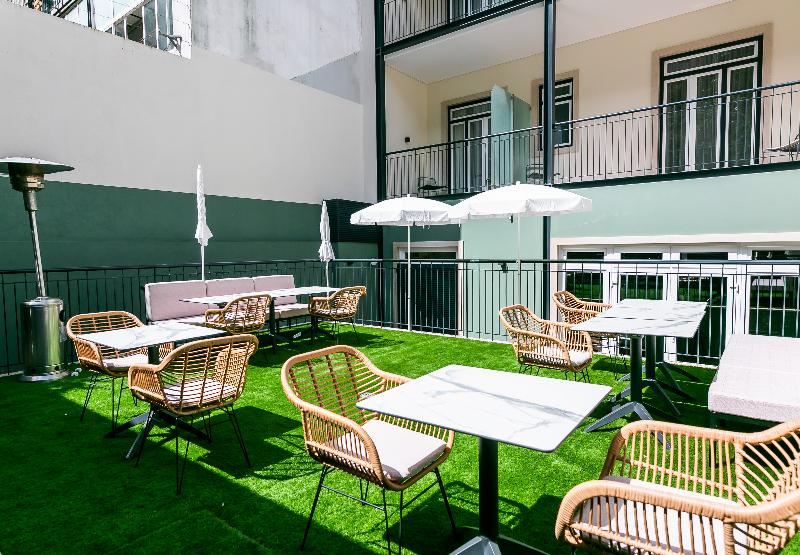 Lx SoHo Boutique Hotel by RIDAN Hotels - Teras