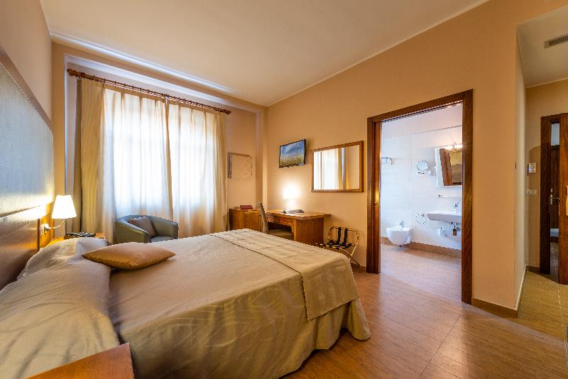 Leone De Castris Wine Hotel - Oda
