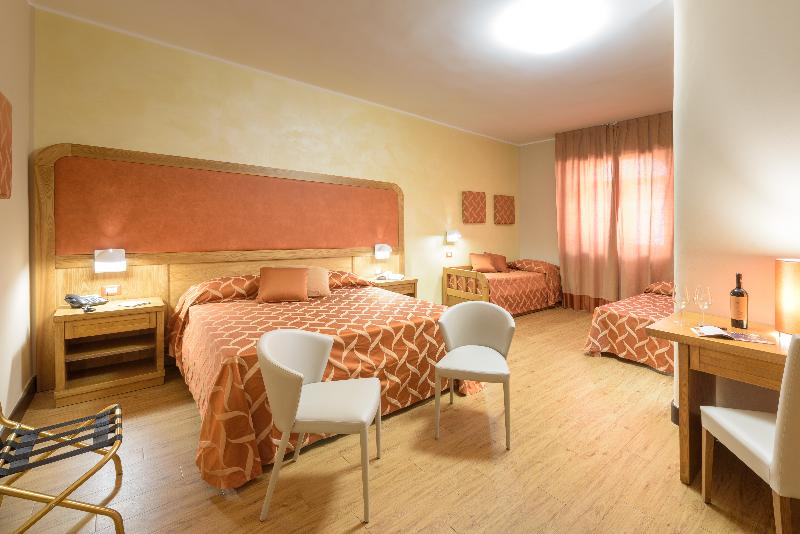 Leone De Castris Wine Hotel - Oda