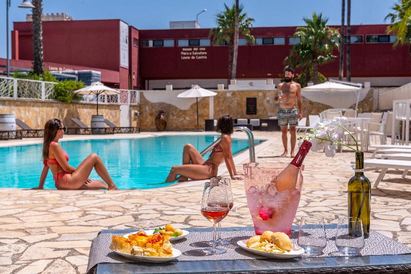 Leone De Castris Wine Hotel - Havuz
