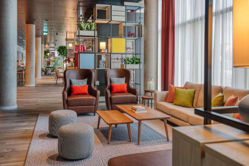 IntercityHotel Saarbrücken - Lobi