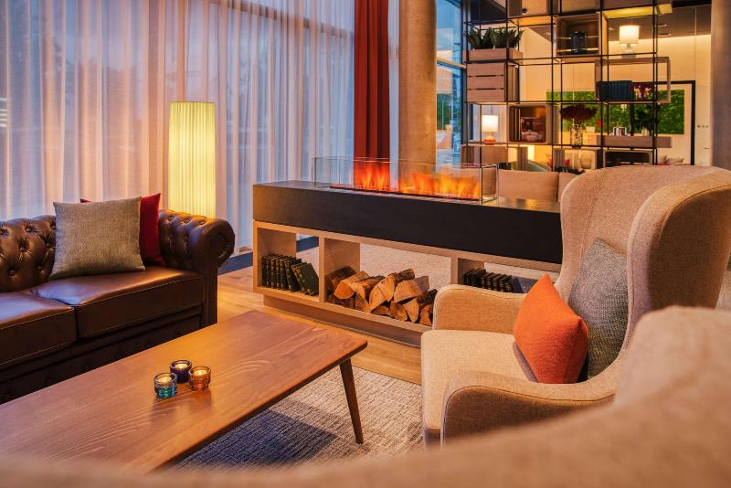IntercityHotel Saarbrücken - Lobi