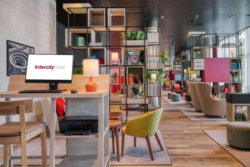 IntercityHotel Saarbrücken - Lobi