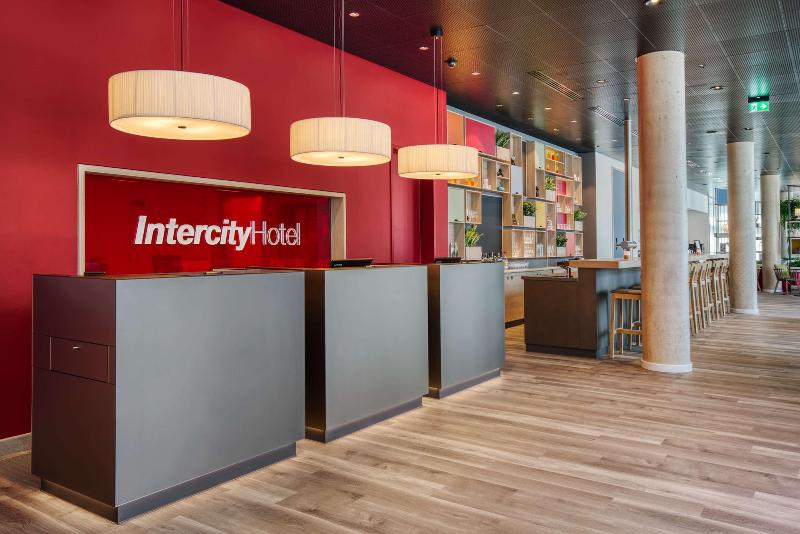 IntercityHotel Saarbrücken - Lobi