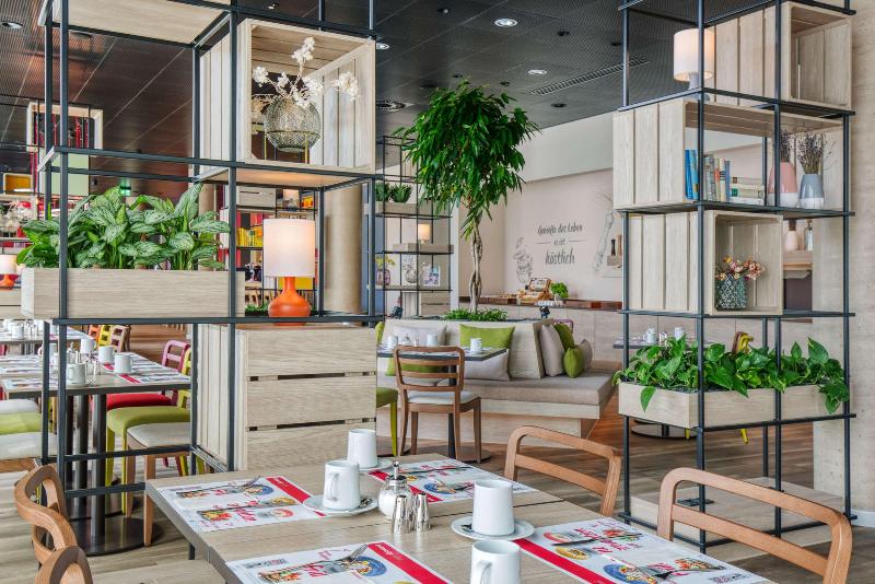 IntercityHotel Saarbrücken - Restoran