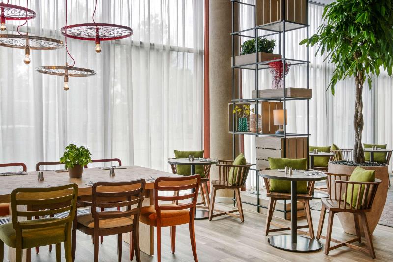IntercityHotel Saarbrücken - Restoran
