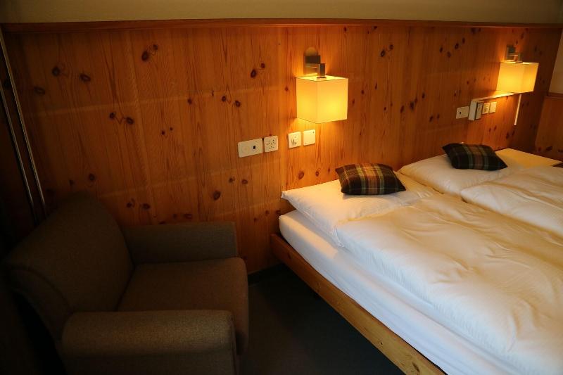 Spengler Hostel - Oda