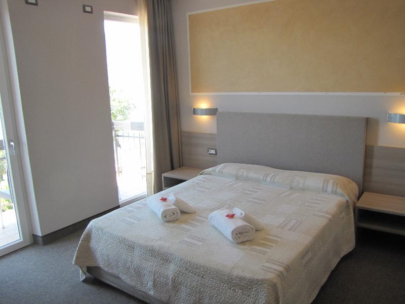 Hotel Rosmari - Oda