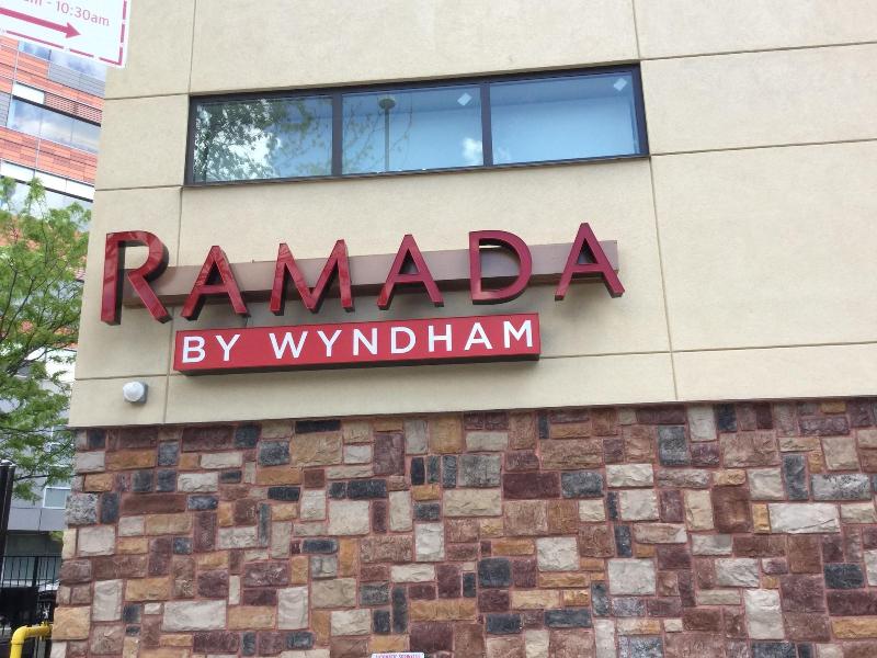 Ramada By Wyndham Bronx Terminal - Genel