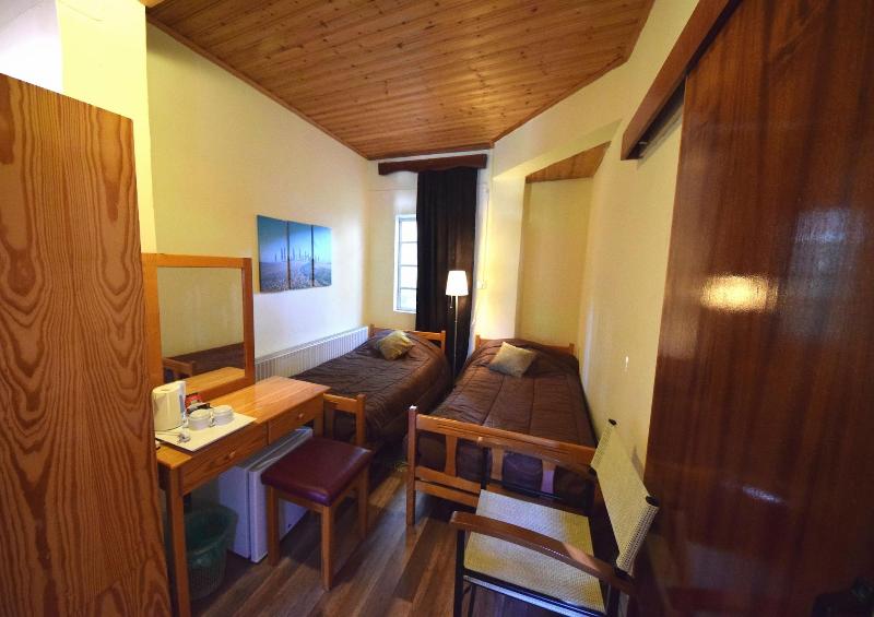 Christys Palace Hotel - Oda