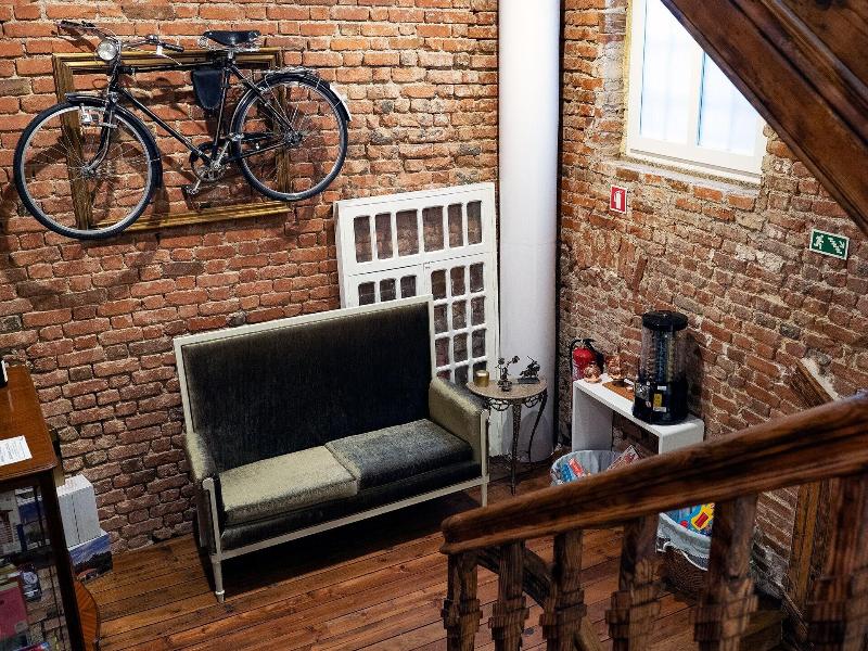 Loft Guest House Jardim Das Maes Viseu - Lobi
