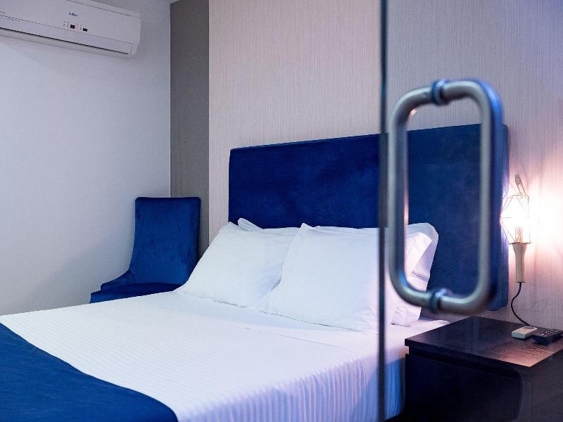 Loft Guest House Jardim Das Maes Viseu - Oda