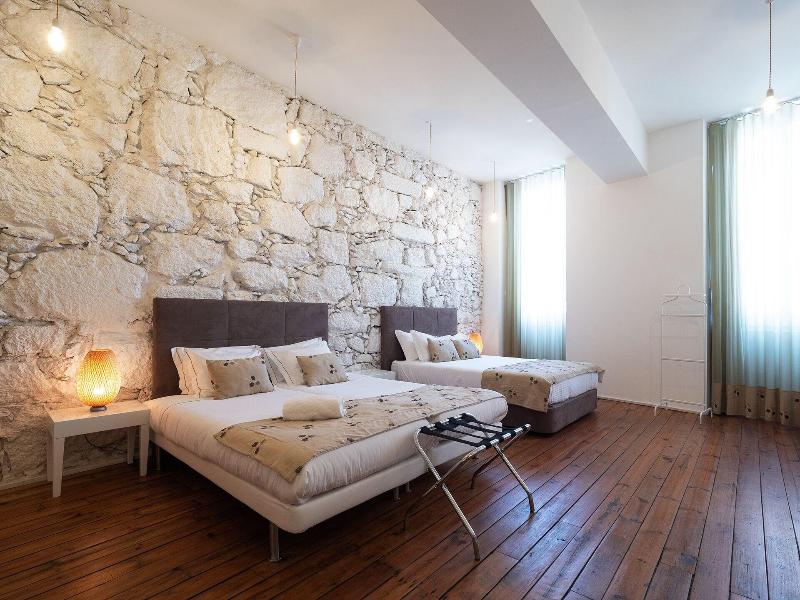 Loft Guest House Jardim Das Maes Viseu - Oda