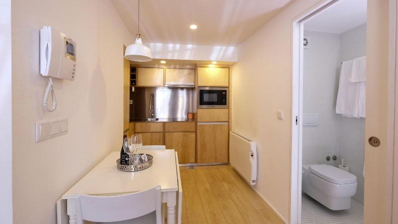 Loft Guest House Jardim Das Maes Viseu - Oda