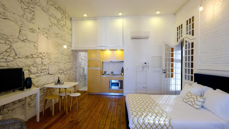 Loft Guest House Jardim Das Maes Viseu - Oda
