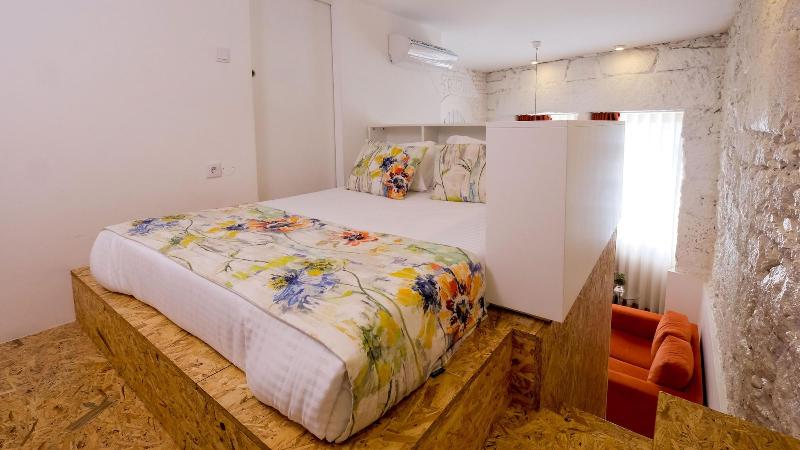 Loft Guest House Jardim Das Maes Viseu - Oda