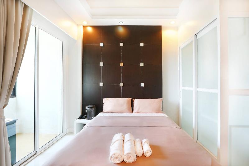 The Luxury Residence by Zuzu - Oda