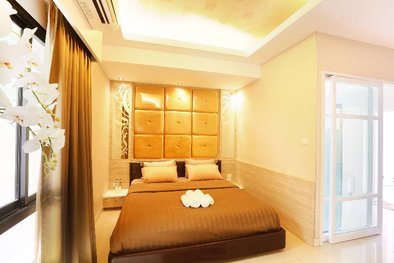 The Luxury Residence by Zuzu - Oda