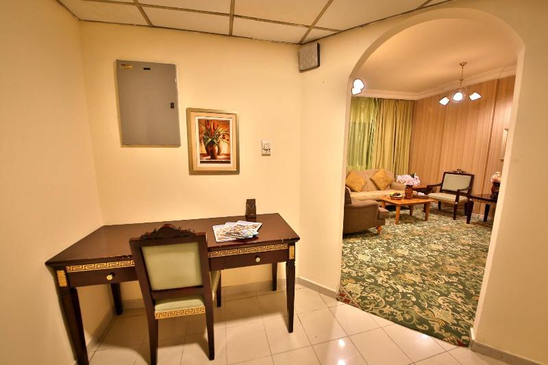 Midtown Furnished Apartments - Genel