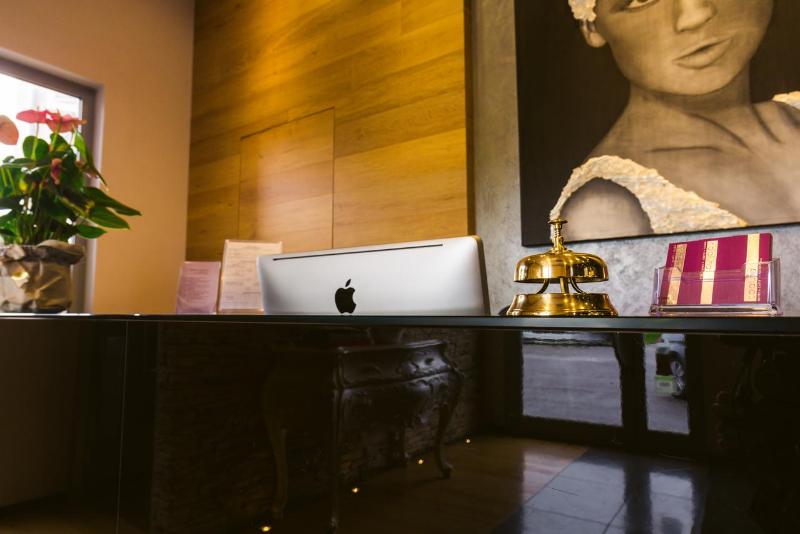 CALALUNA - Lobi