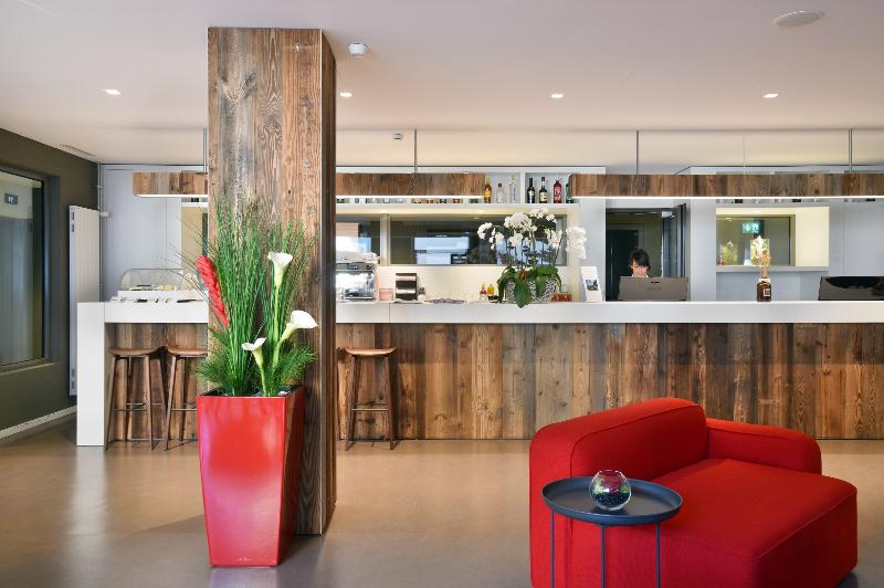 Home Swiss Hotel - Lobi