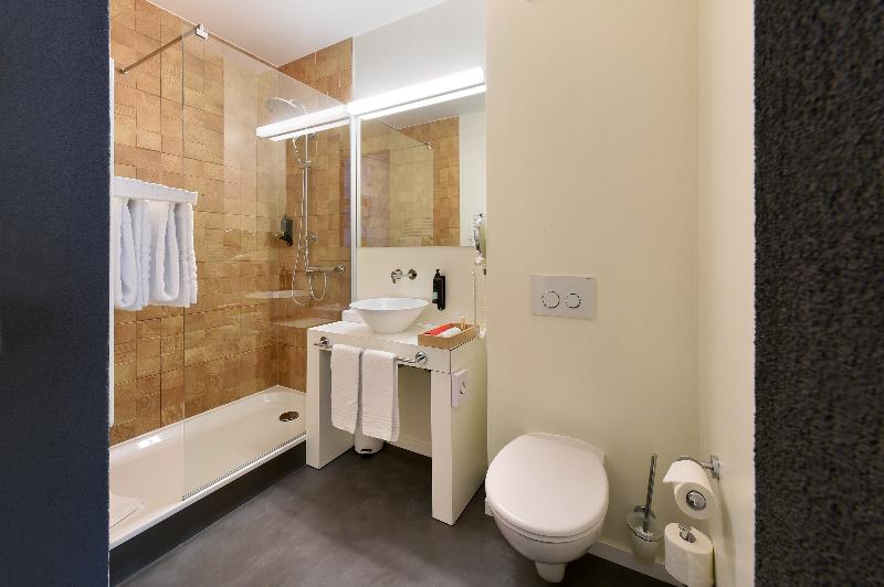 Home Swiss Hotel - Oda