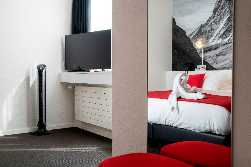 Home Swiss Hotel - Oda