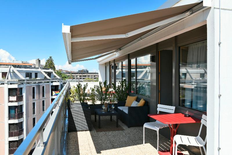 Home Swiss Hotel - Oda
