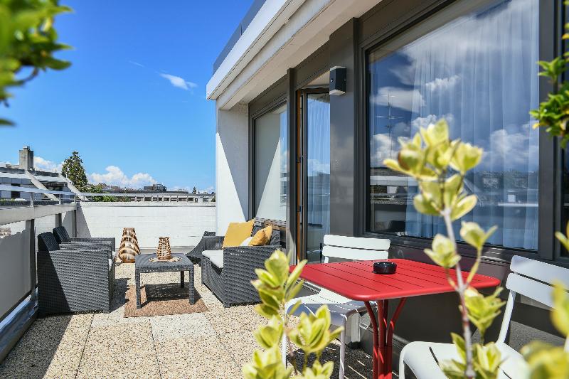 Home Swiss Hotel - Oda