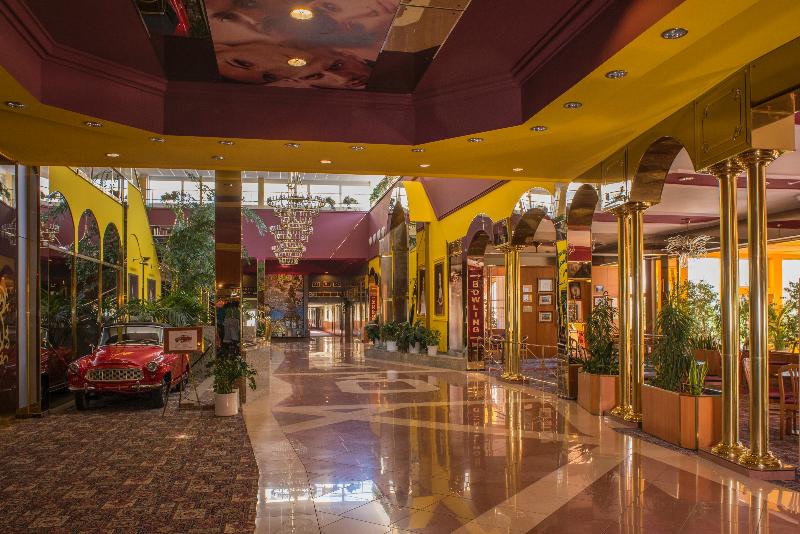 Top Hotel Praha - Genel