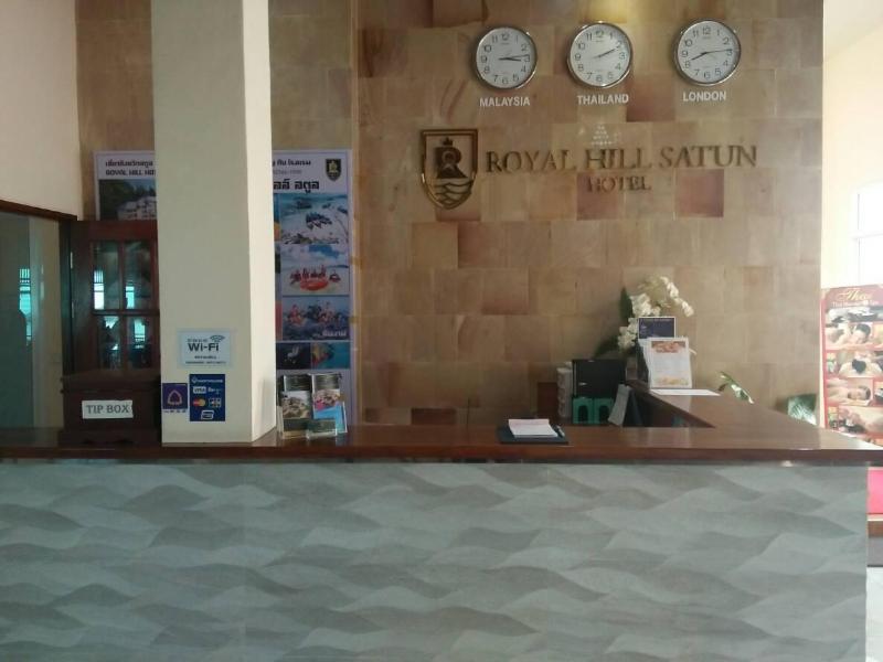Royal Hill Satun Hotel - Lobi