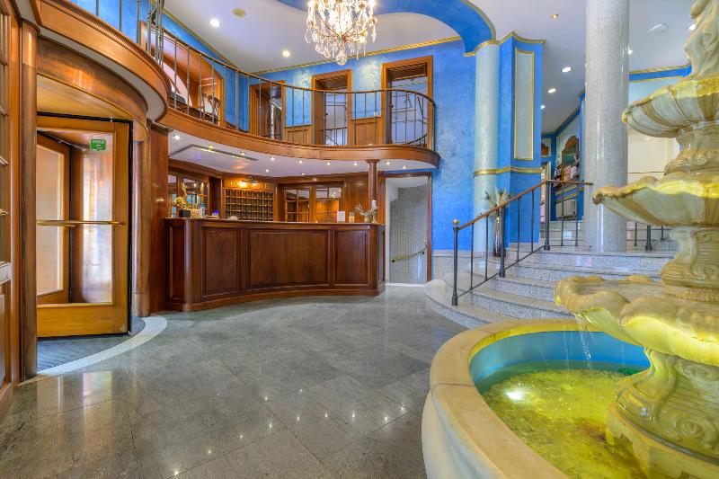 Hotel Kinsky Fountain - Lobi