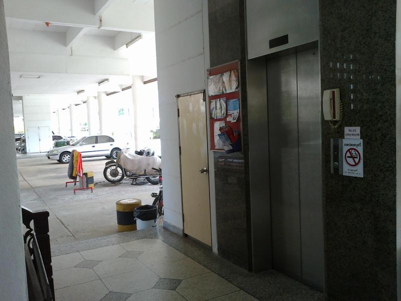 Muang Thong Family Suite - Lobi