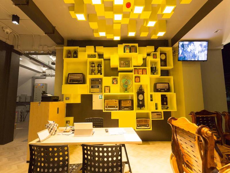 Qoo Hotel - Lobi