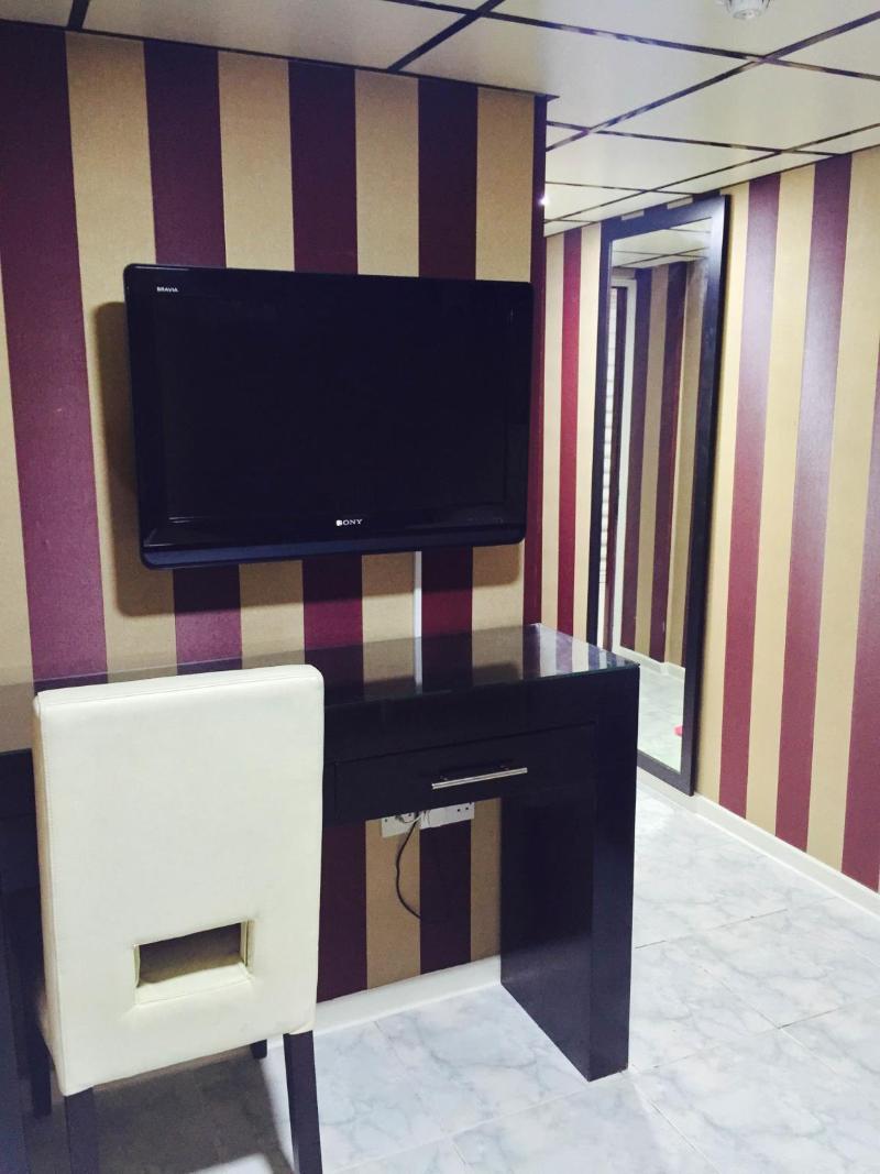 West Hotel - Genel