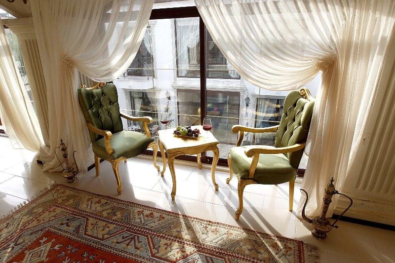 Saint John Hotel - Lobi