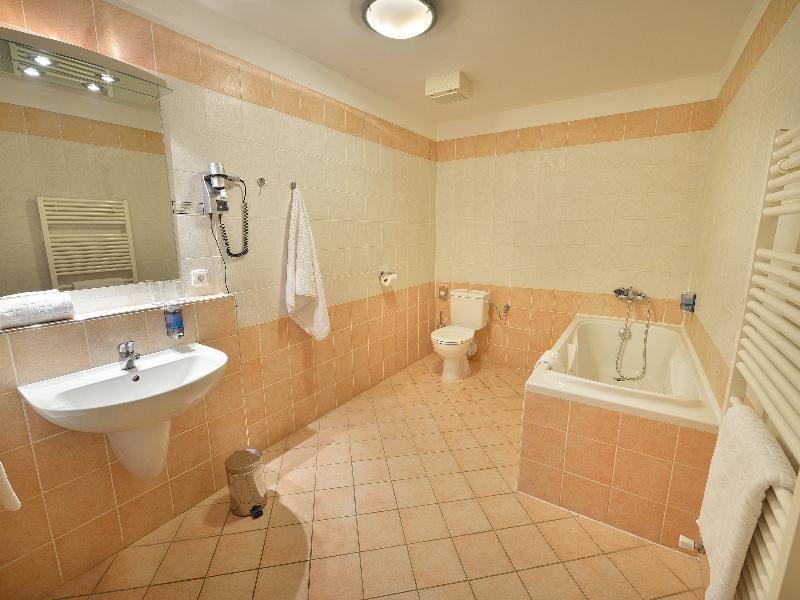 EA Hotel Tosca - Oda