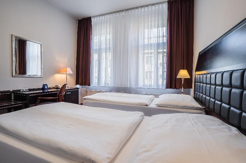 EA Hotel Tosca - Oda