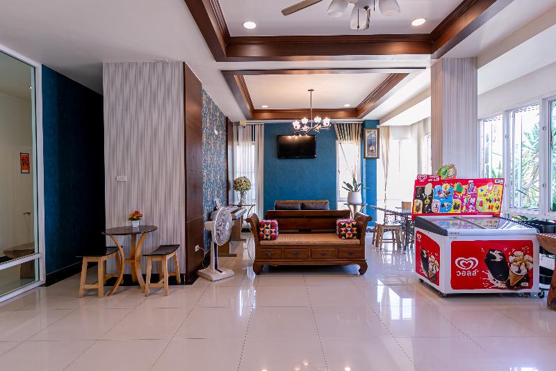 Panwalee Hotel by ZUZU - Lobi