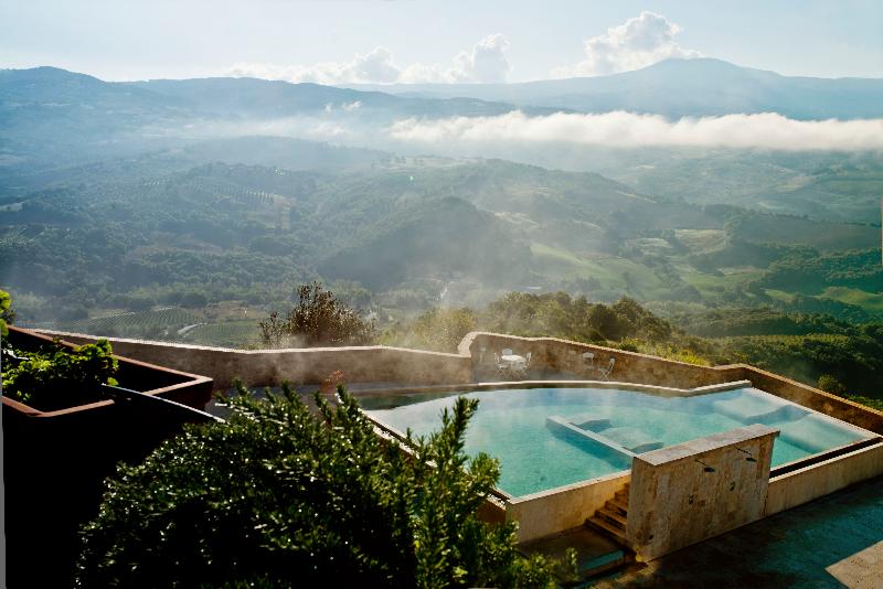 Castello Di Velona, Resort Thermal SPA & Winery - Havuz
