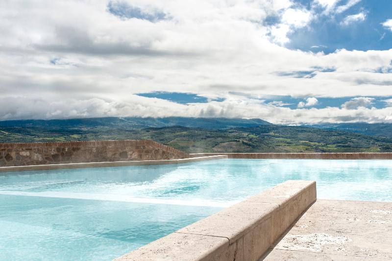 Castello Di Velona, Resort Thermal SPA & Winery - Havuz