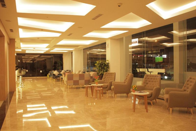 The Azana Hotel Airport Semarang - Lobi