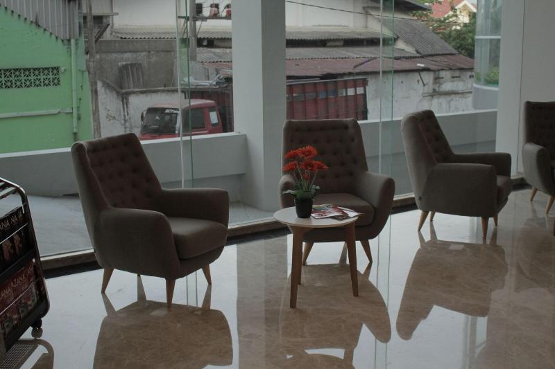 The Azana Hotel Airport Semarang - Lobi