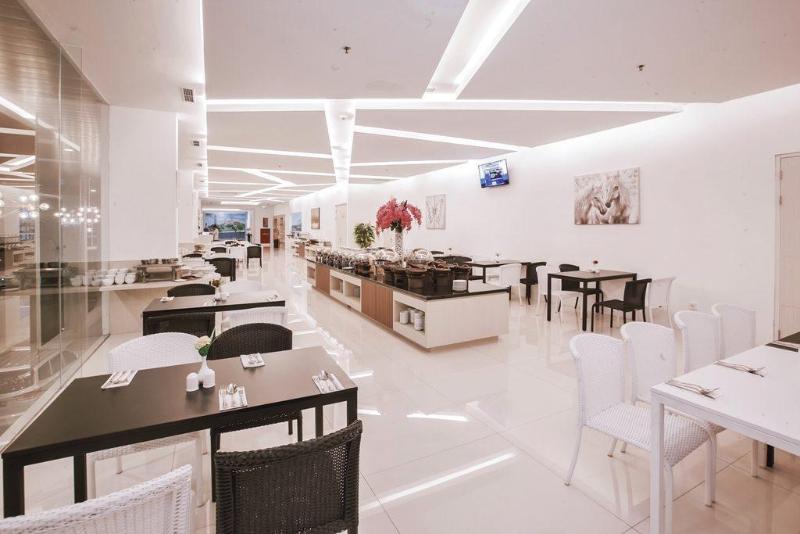 The Azana Hotel Airport Semarang - Restoran