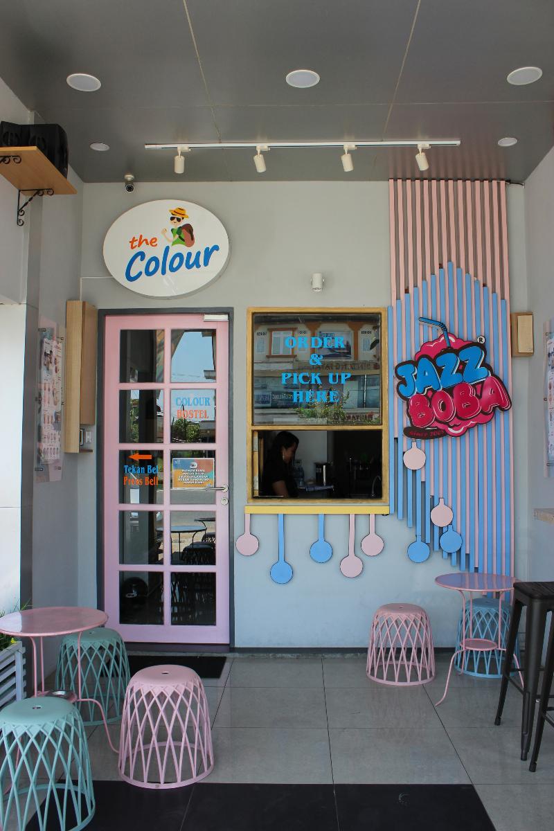 The Colour Hostel by ZUZU - Genel