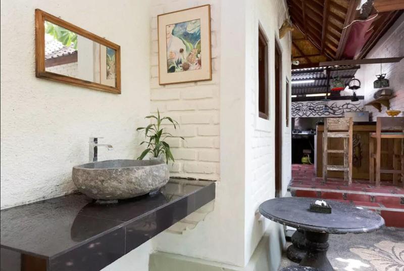 Gusti Homestay Bali - Oda